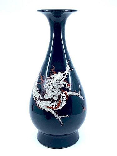 Japanese Porcelain Studio Vase, 20thc.