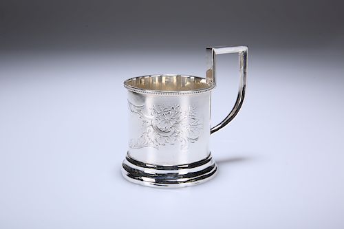 A RUSSIAN SILVER TEA GLASS HOLDER, c. 1900, of cylindrical 
