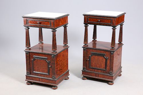 A FINE PAIR OF 19TH CENTURY MARBLE-TOPPED AMBOYNA BEDSIDE T