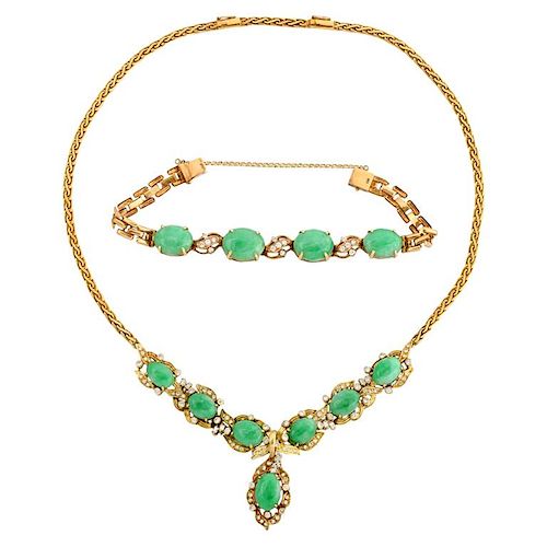 18 Karat Gold, Diamonds and Chinese Jade Necklace and Bracelet Set