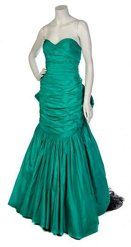 * A Bellville Sasson Lorcan Mullany Kelly Green Gown Ensemble, Size 10.