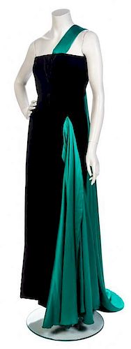* A Jacqueline de Ribes Black Velvet Evening Gown, Size 10.