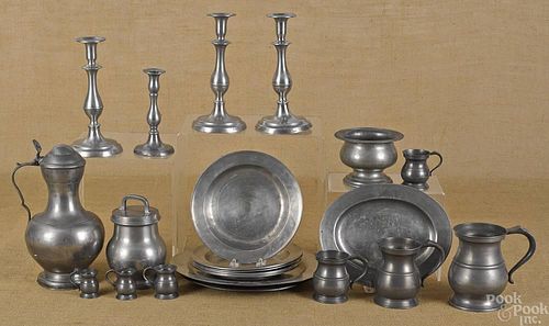 Pewter tablewares, to include two early English f