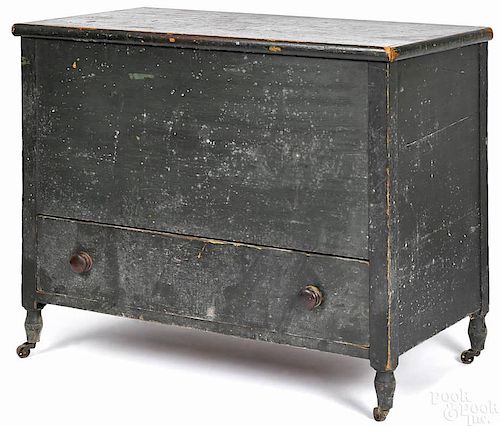 New England painted pine blanket chest, ca. 1830,