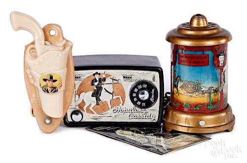 Group of Hopalong Cassidy items - radio & lamps