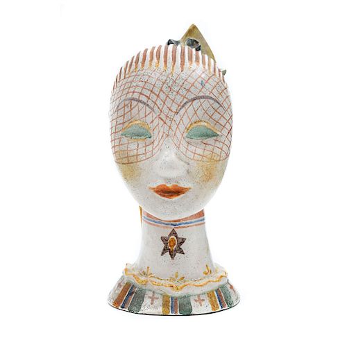 Vally Wieselthiel. Busto de mujer. Austria, años 20. Estilo Art Decó. Elaborado en cerámica glaseada.