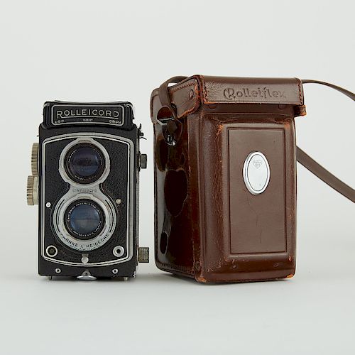 RolleiCord Camera w/ Carl Zeiss Lens