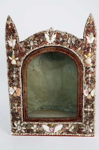 19th Century American Shell and Chipped Agate Encrusted Display Case