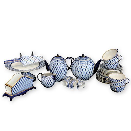 (66 Pc) Russian Imperial Lomonosov "Cobalt Net" Porcelain Set