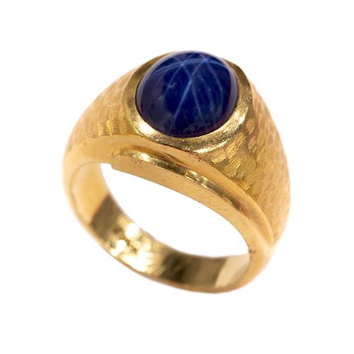 A Gentleman's Synthetic Star Sapphire Ring in 14K