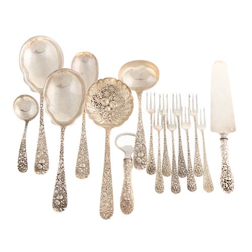 Collection Baltimore Sterling Repousse Flatware