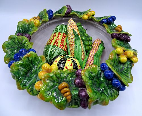 MAJOLICA BOWL WITH FRUIT
