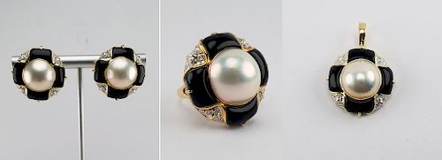 14K Gold, Pearl & Back Enamel Jewelry Set