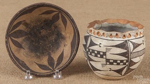 Santo Domingo Pueblo, New Mexico ceramic saucer,