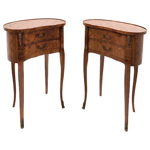 PAIR OF BUREAUS. FRANCE, 20TH CENTURY. Veneered wood with geometric decoration and gold metal applications.