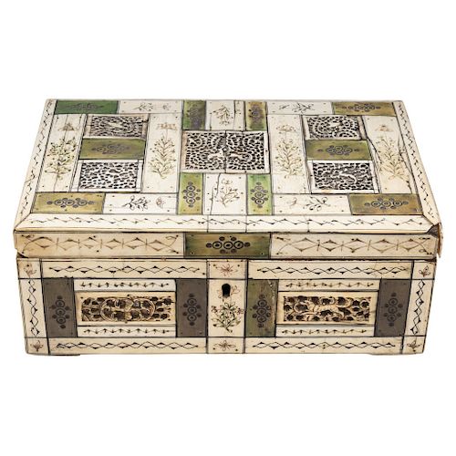 BOX. INDO-PORTUGUESE, EARLY 20TH CENTURY. Wood inlaid with ivory.