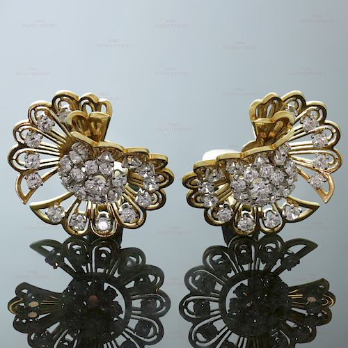 VAN CLEEF & ARPELS Diamond 18k Gold Clip-on Earrings Brooches