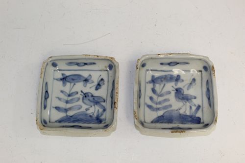 A pair of Japanese blue and white porcelains saucers.