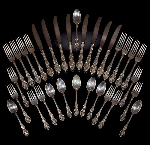 32 Piece Wallace Sterling Flatware, "Grand Victorian", 39 ozt