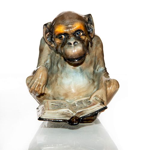 ROYAL DOULTON FIGURINE, CHARACTER APE WITH BOOK HN960