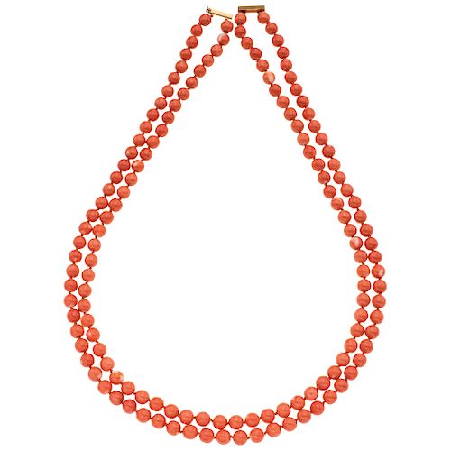 CORAL NECKLACE WITH 18K YELLOW GOLD CLASP