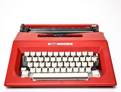 Olivetti Lettera 25 Vintage Typewriter