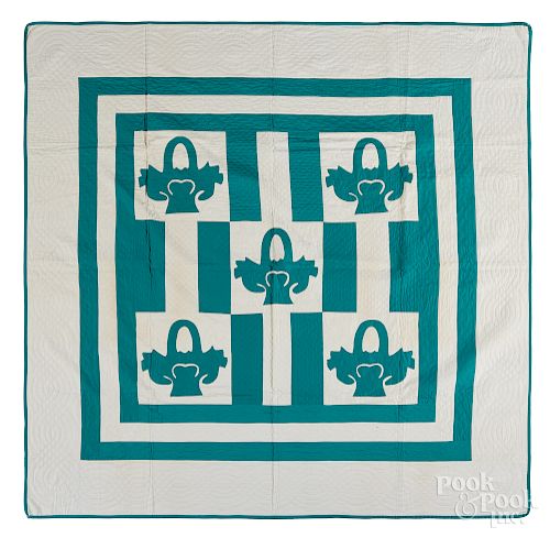 Green and white baskets quilt