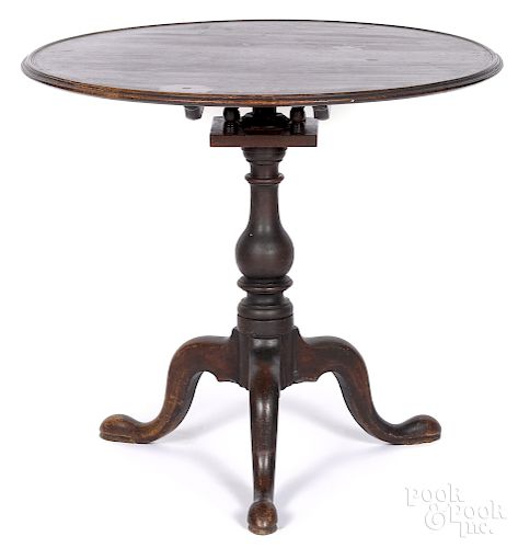 Pennsylvania Queen Anne mahogany tea table