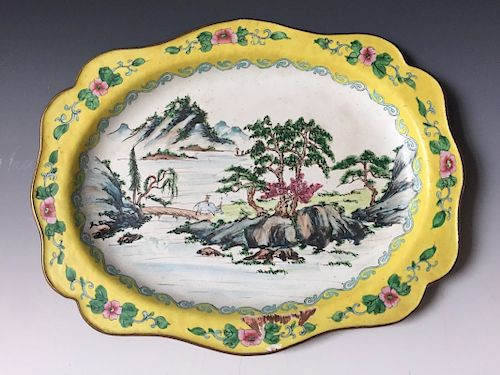 A CHINESE ANTIQUE ENAMELED CHARGER