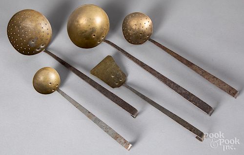 Ohio wrought iron and brass five-piece utensil se