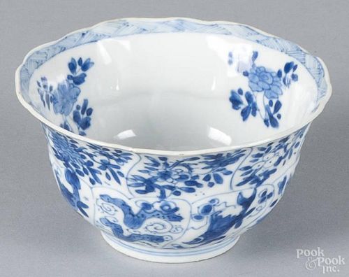 Chinese Kang Xi export small bowl, 18th c., 2 1/2'' h., 4 1/2'' dia.
