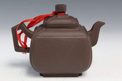 Chinese Yixing Teapot.