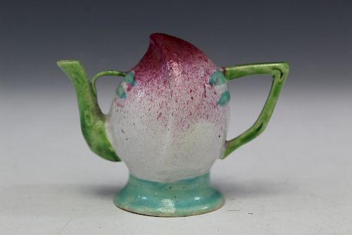 Chinese peach-shaped porcelain water dropper.