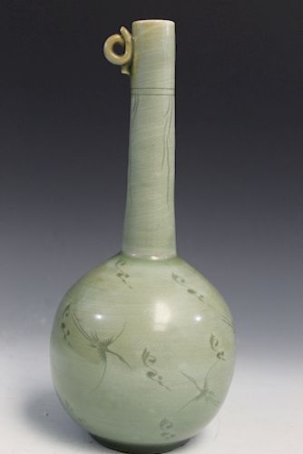 Korean celadon porcelan vase.