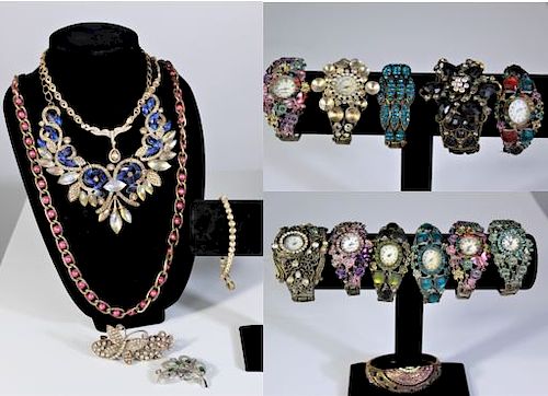 Collection of 17 Pieces of Jewelry