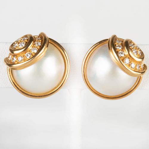 Pair of 18k Gold, Diamond and Mobe Pearl Earclips
