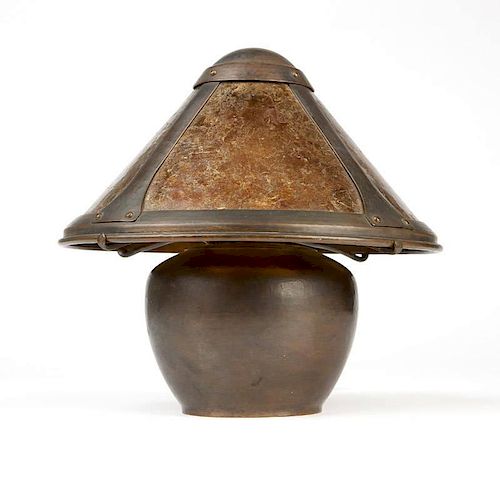 A Dirk van Erp Bean Pot boudoir lamp