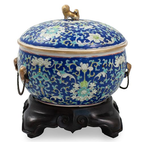 Chinese Porcelain Covered Bowl