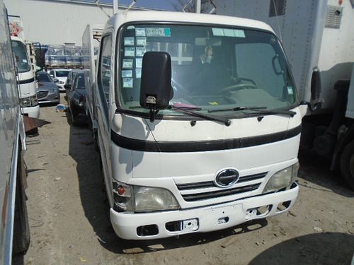 Camion Hino 300/414 2011