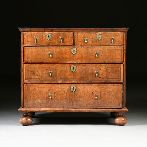 A WILLIAM & MARY PARQUETRY INLAID WALNUT CHEST OF DRAWERS, LATE 17TH/EARLY 18TH CENTURY,