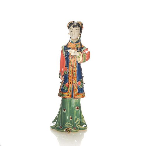 VINTAGE CHINESE FIGURINE WITH TRADITIONAL CLOTHING