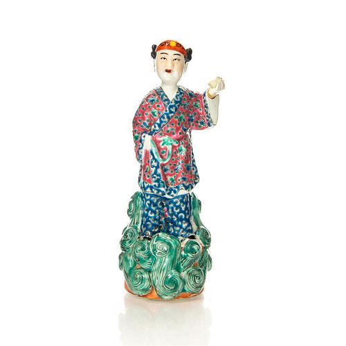 ANTIQUE CHINESE PORCELAIN FIGURINE OF CHILD