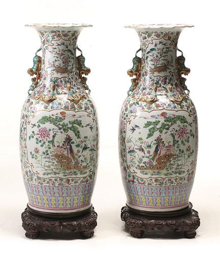 A FINE PAIR 19TH CENT CHINESE FAMILLE ROSE FLOOR VASES