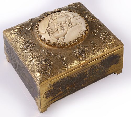 A NICE QUALITY CHINESE EXPORT ENGRAVED GILT BRASS BOX