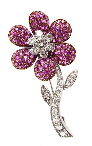 18k Gold & Diamonds Flower Pin