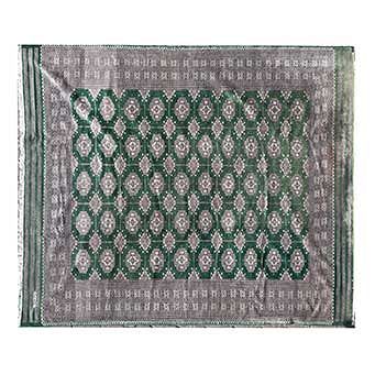 Tapete. Pakistán, siglo XX. Estilo Bokhara. Firmado en farsi. Anudado a mano en fibras de lana y algodón. 246 x 306 cm
