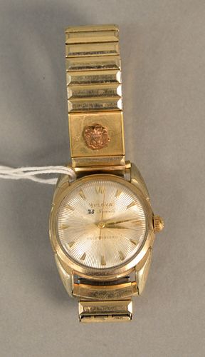 Bulova self wind mens vintage wristwatch.