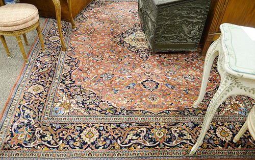 Oriental carpet. 8' x 10' 3".