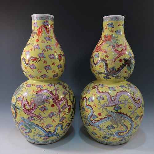 LARGE PAIR CHINESE ANTIQUE FAMILLE ROSE DOUBLE GOURD VASE - REPUBLIC PERIOD