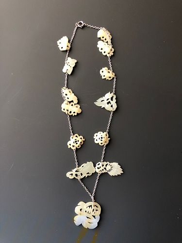 CHINESE ANTIQUE WHITE JADE NECKLACE